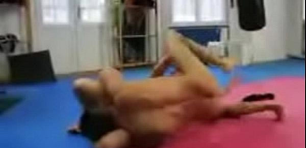  husband sucking wife boobs and rubbing pussy